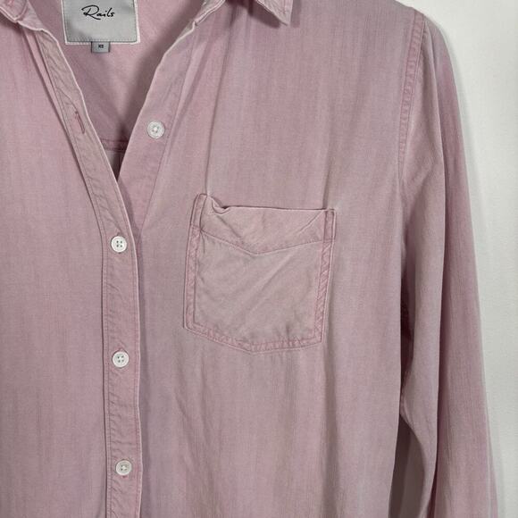 Rails Ingrid Raw Hem Button Down Shirt Pink Blush Acid Wash XS Long Sleeve Rayon - Picture 3 of 8